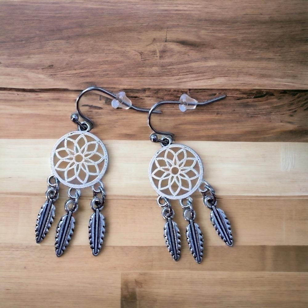 Bohemian Tribal Dreamcatcher Leaf Dangle Earrings Antique Silver